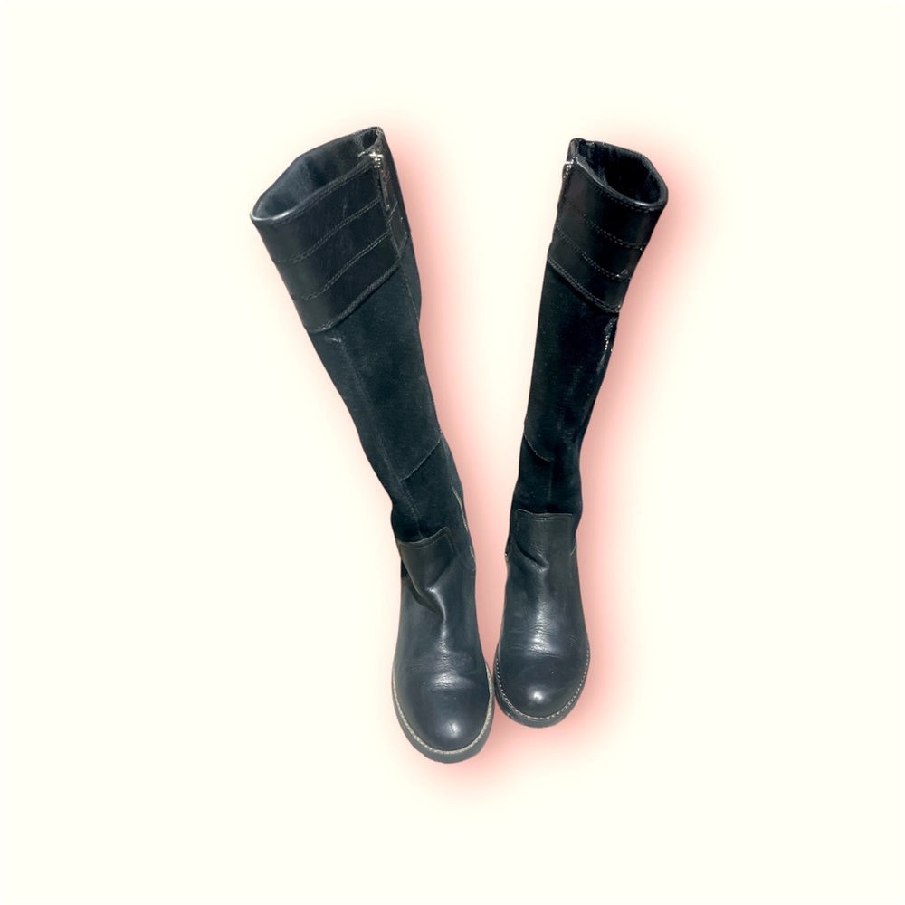 Timberland leather and suede black riding boots.  Excellent condition